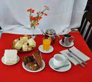 Nuestro abundante desayuno Nuestro abundante desayuno